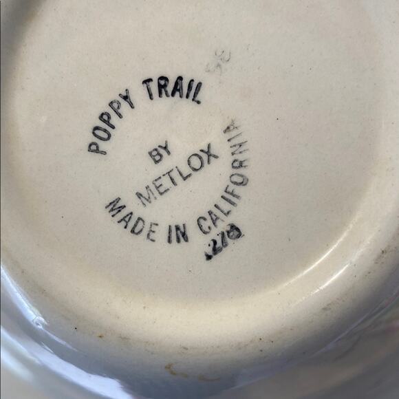 Metlox Poppytrail Red Rooster Bowl Vintage 6" - Picture 5 of 5